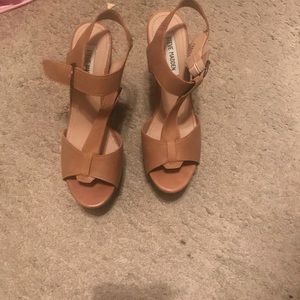 Brand new Steve Madden wedges